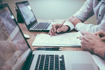 Comment un logiciel de gestion du stock peut-il vous faciliter le travail ?