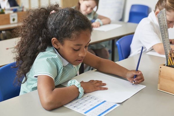 L'école privée à Paris pour enfants précoces : Nourrir les esprits brillants